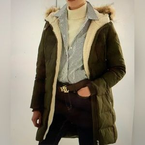 - RALPH LAUREN FAUX-FUR TRIM WOMEN'S DOWN JACKET Size XS.